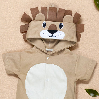 Macacão De Bebê Curto Com Capuz Bichinhos Bordado Leão Bege