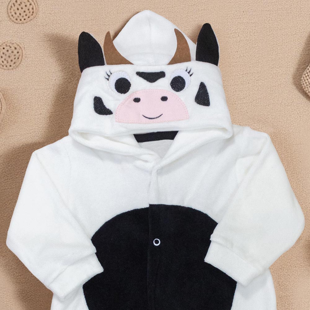 Macacão Longo para Bebê em Plush com Capuz Bordado Vaquinha Creme