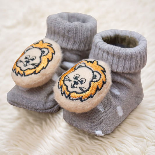 Par De Pantufas Leãozinho Para Bebê - Aconchego No Inverno